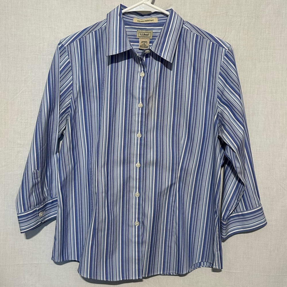LL Bean women’s Size M wrinkle resistant